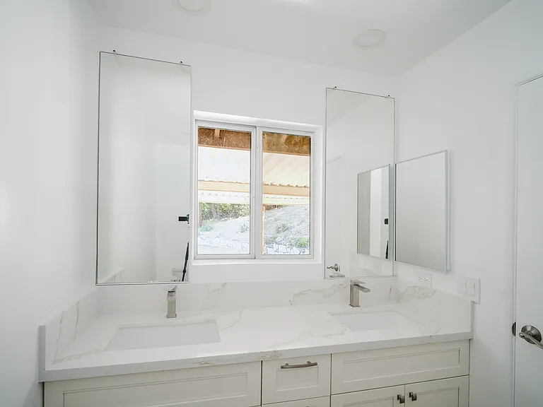 39218 Oak Glen Rd — Photo 18