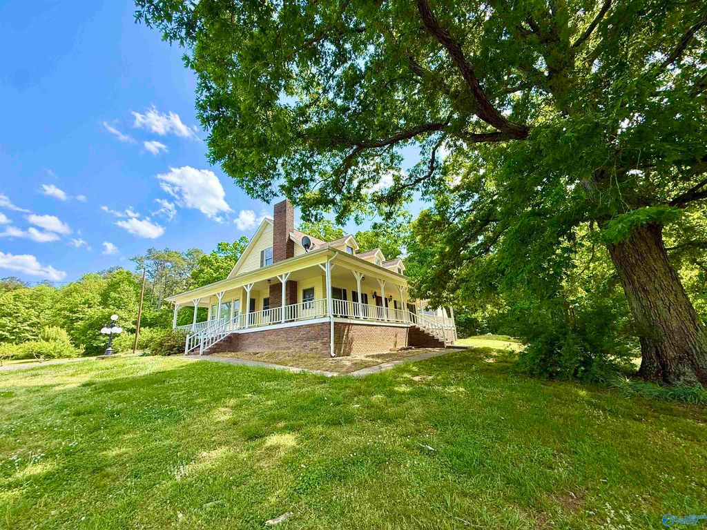 4998 County Road 196, Danville, AL - View 2