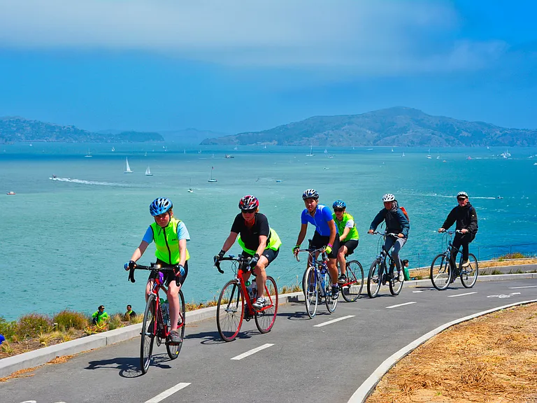 Conveniently located just 10 minutes from Bayfront Park and Point Pinole Regional Shoreline.