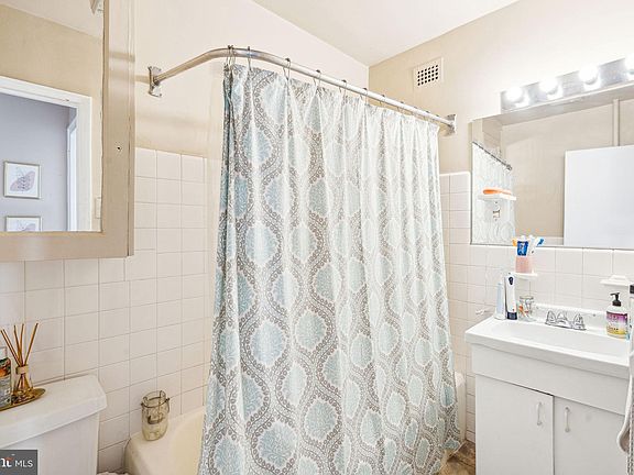 4th image of 2601 Pennsylvania Ave APT 1129
