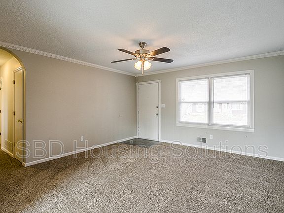 4th image of 16531 E Cogan Dr