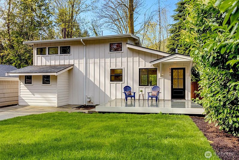 2nd image of 560 NE Alder Street