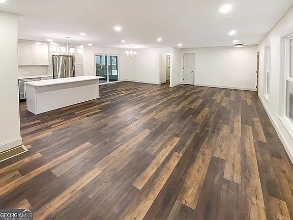2nd image of 522 Jo Ann Dr SE #45