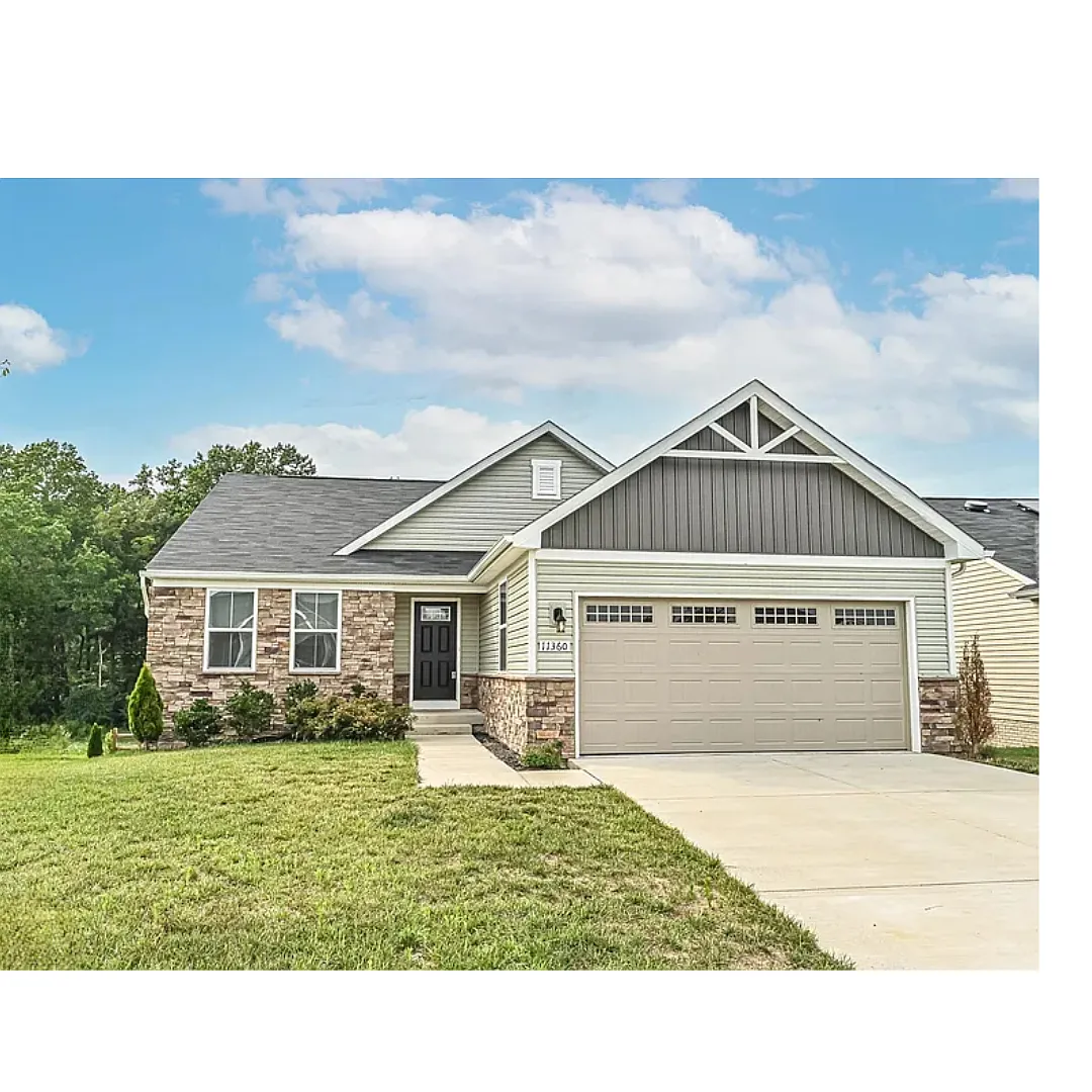 11360 Emerald Dr photo 1