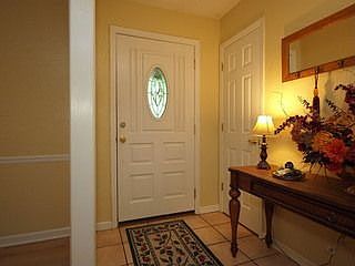 2nd image of 2562 Royal Oaks Dr
