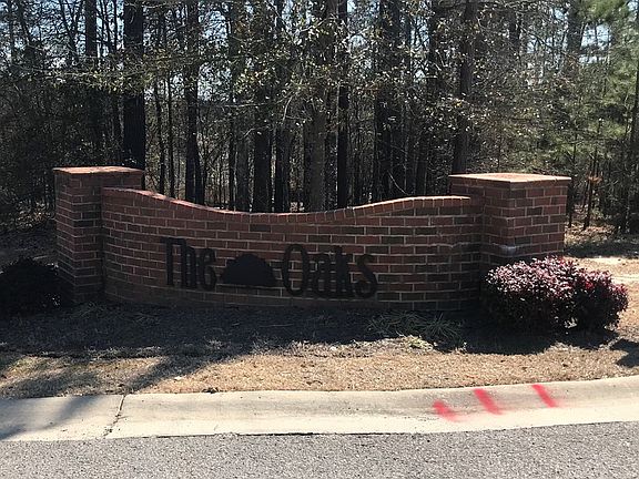 5th image of 268 Golden Oak Dr