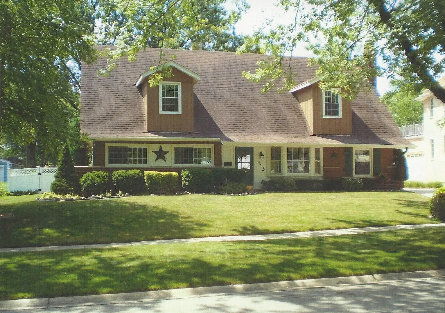 415 Frederick Ln photo 1