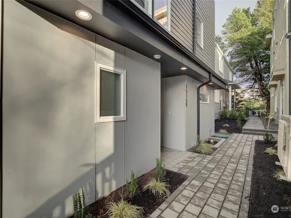 1515 B 44th Avenue SW, Seattle, WA 98116