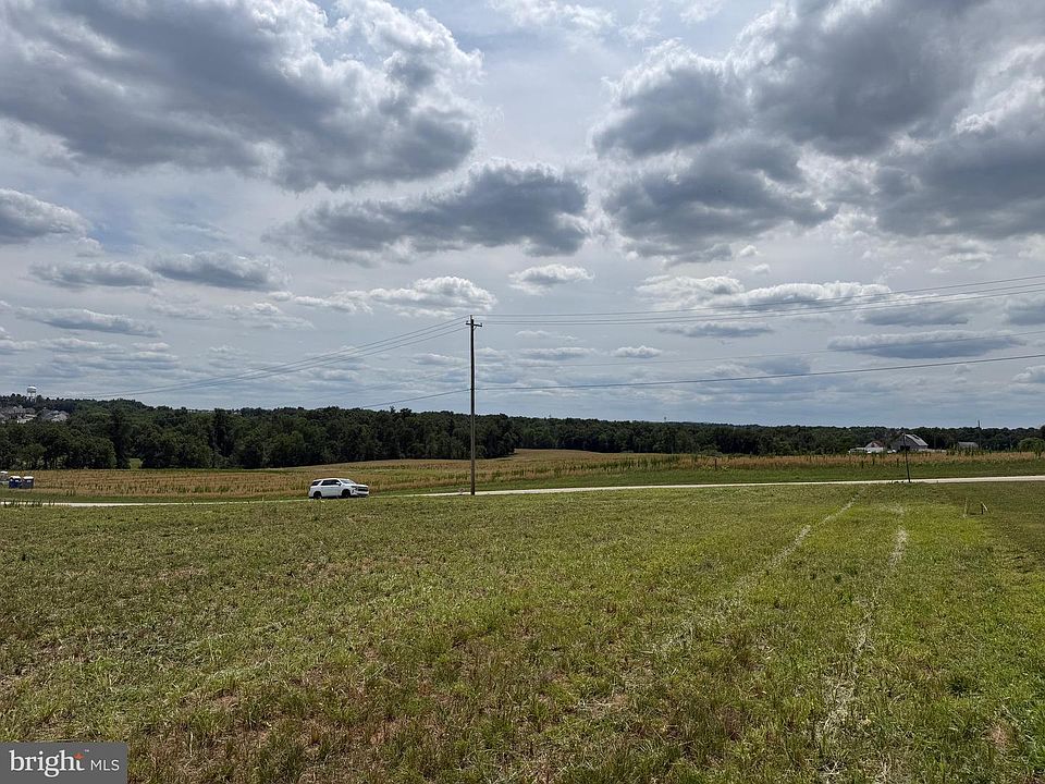 2nd image of Cardinal Ln Lot C