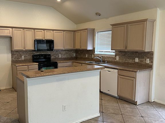 2nd image of 6721 Armstrong Ct