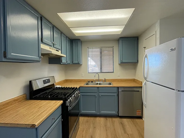 57545 Yucca Trl #7 — Photo 11
