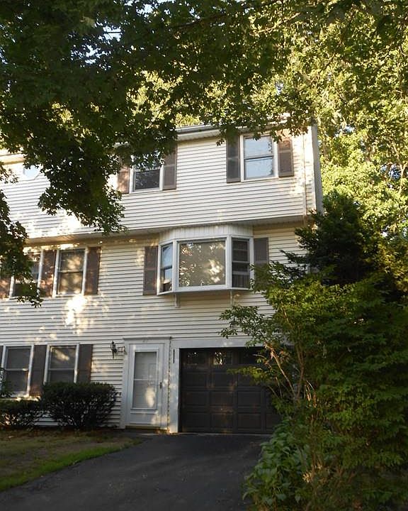 1st image of 41 Twin Brooks Cir