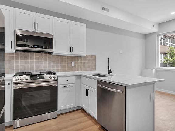 5th image of 1625 W Thompson St #1