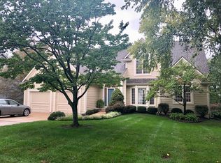 229 SW Winterpark Cir, Lees Summit, MO 64081