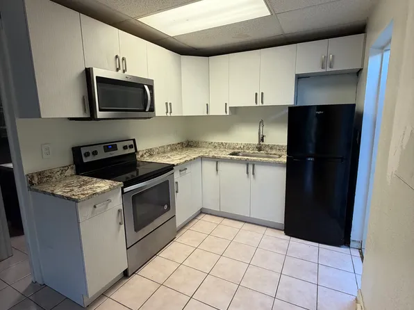 2835 Polk St #B, Hollywood, FL 33020