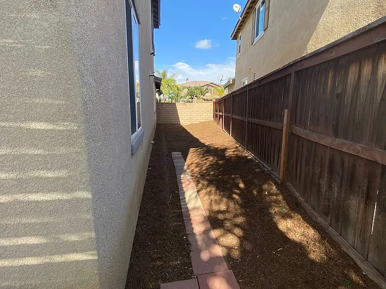 36772 Maxmillian Ave — Photo 48