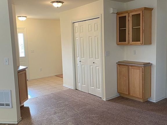 5th image of 917 Orchid Pl Unit 102