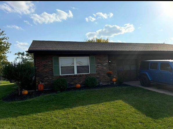 4004 Woodridge Dr #4004