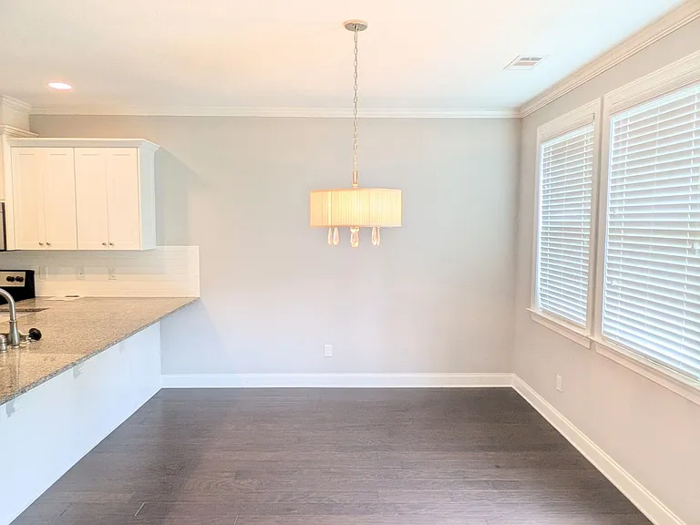 2645 Waites Dr — Photo 9