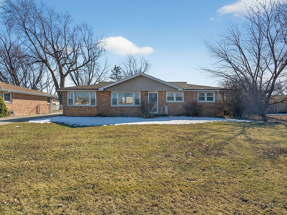 1st image of 7929 W 74th St