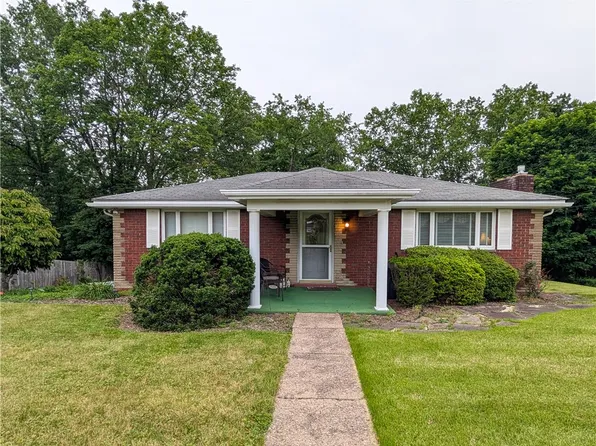 2884 Sunset Cir, Export, PA 15632