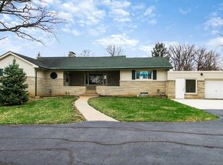 898 Taylor Rd, Columbus, OH 43230