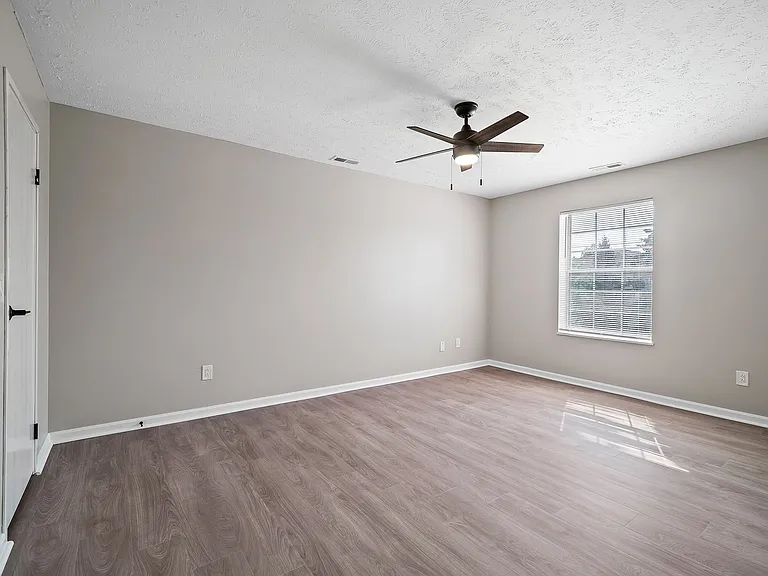 Cherry Tree Village Apartments — Photo 197