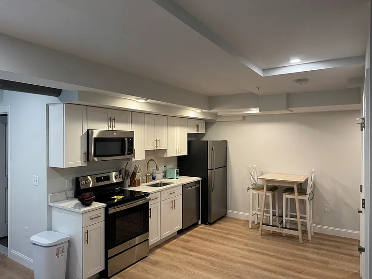 146 Main St #202 — Photo 1