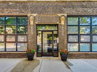4005 N Southport Ave #3, Chicago, IL 60613