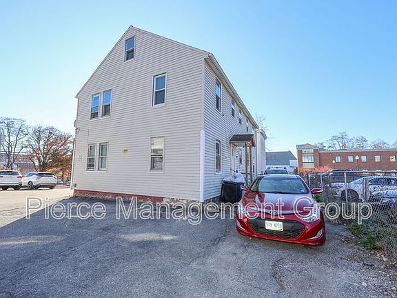 3rd image of 19 Franklin St #B
