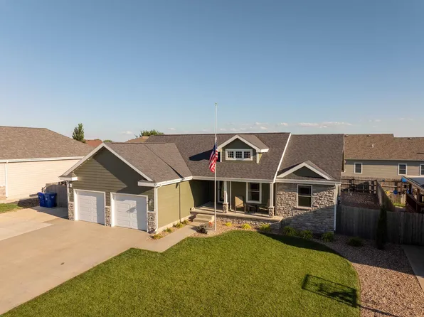 1404 W 46th St, Hays, KS 67601
