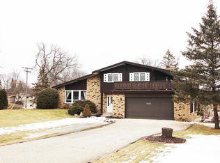 2746 S Waukesha Rd, West Allis, WI 53227