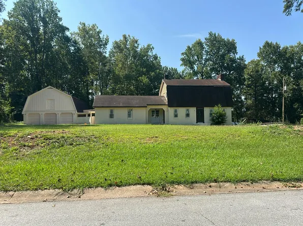 2211 Carriage Dr, Morrow, GA 30260