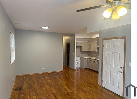 2nd image of 3905 W Van Buren St APT 2