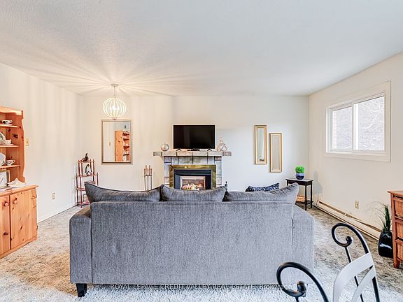 5th image of 97 Kingham Rd