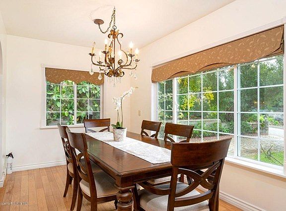 5th image of 4909 Burgoyne Ln
