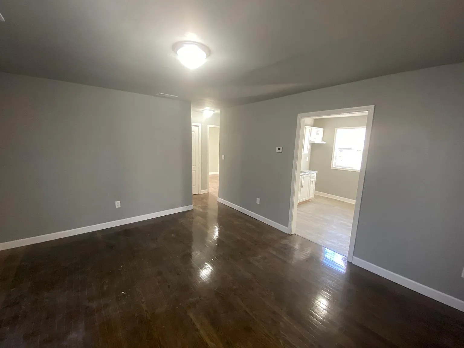 2 bed, 672 sqft, $1,200 — Photo 4