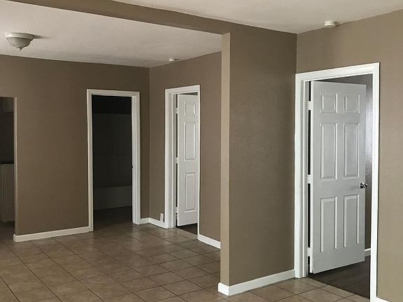 2nd image of 4249 1/2 Floral Dr