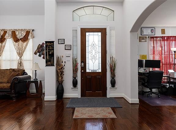 3rd image of 3106 Club Meadow Dr