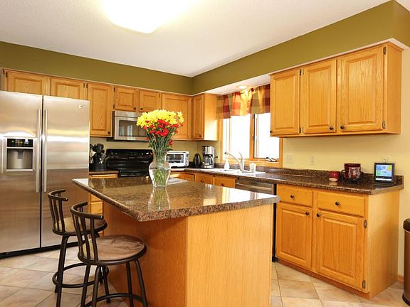 2nd image of 1105 Emerson Ct