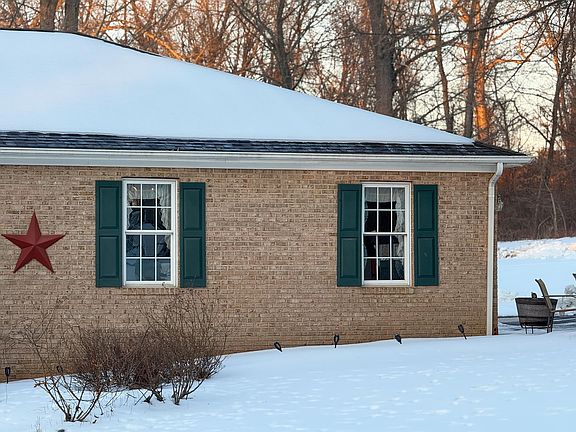 3rd image of 804 Oak Grove Church Rd