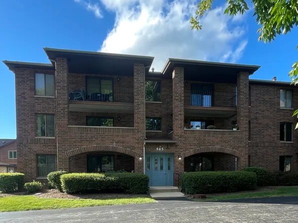 465 Valley Dr APT 302, Naperville, IL 60563