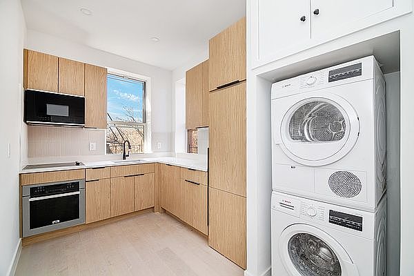 1st image of 368 Court St #1