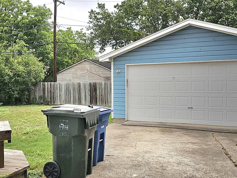 3126 Austin St — Photo 18