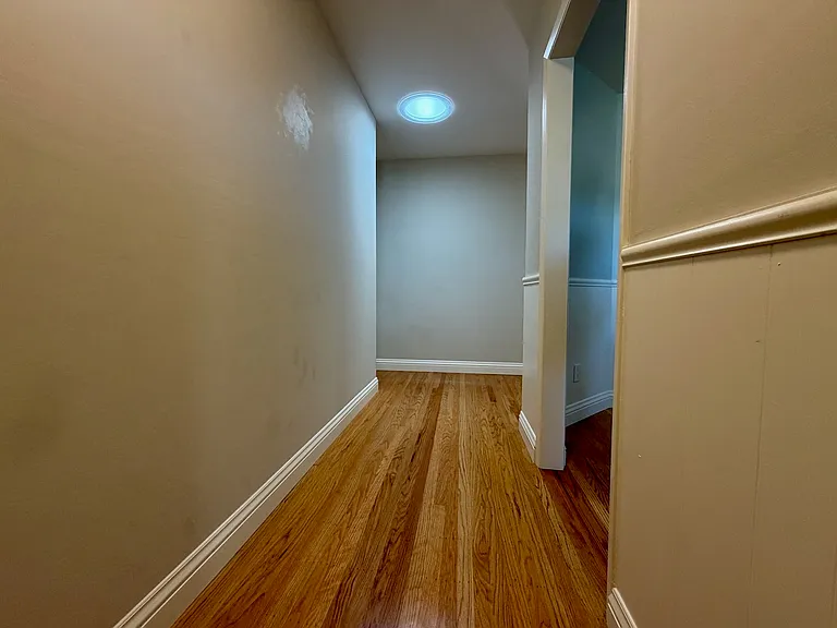 832 Cathedral Dr — Photo 1