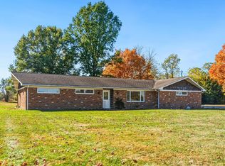 15011 Lafayette Center Rd, Roanoke, IN 46783