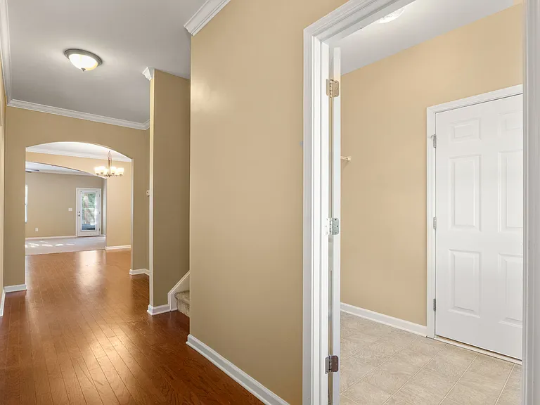 1491 Hyacinthia Ln — Photo 4