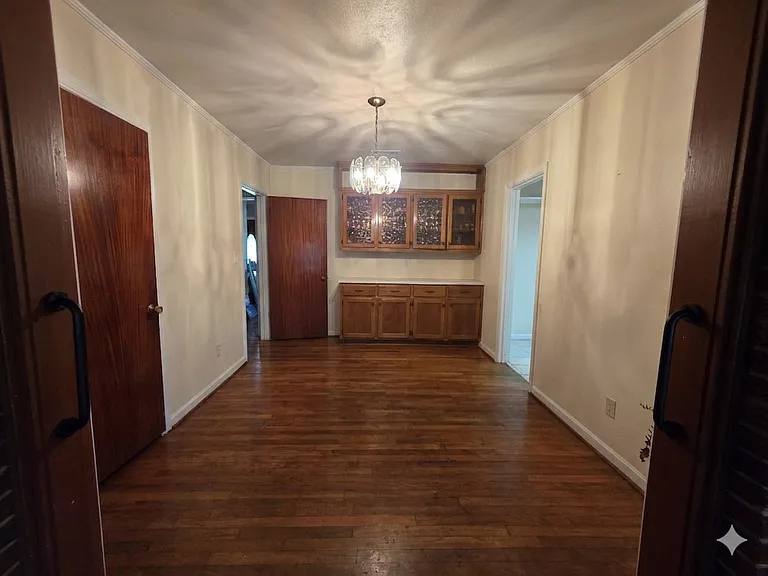 211 Ariola Ave — Photo 8