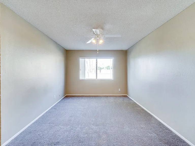 Highlander Park Apartments — Photo 36