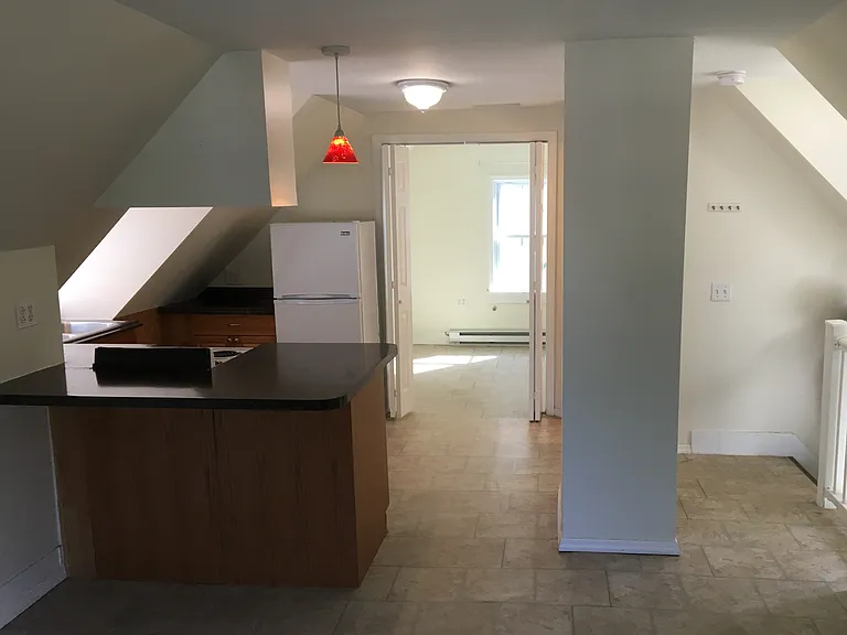 1106 State St #3 — Photo 2